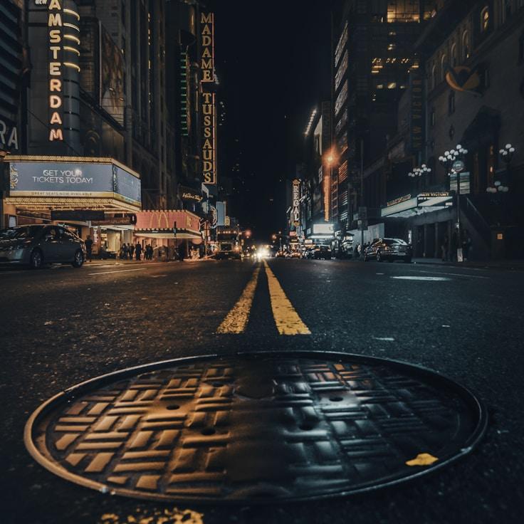 Sophia Bennett - Expat family life guide in United States