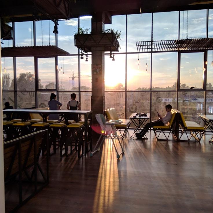 Dining out as an expat family in United States